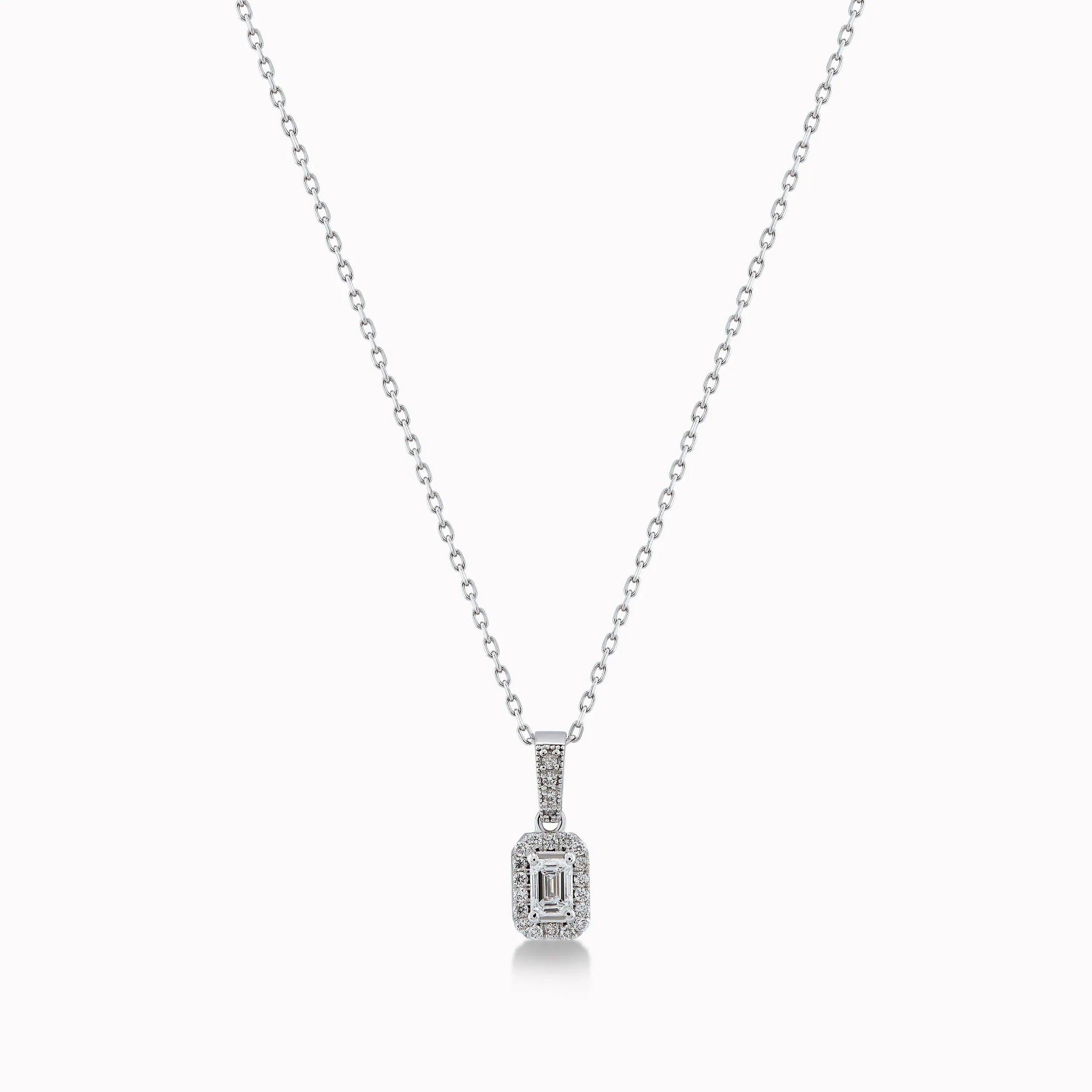 18K White Gold Diamond Pendant Necklace — 0.36 ct